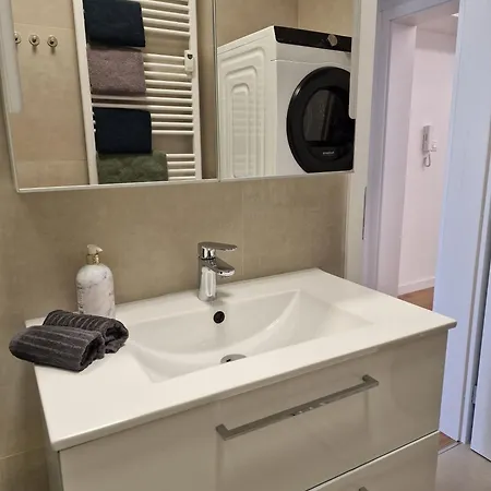 Old Town - 2 Bedrooms, Self Check-in Apartament *