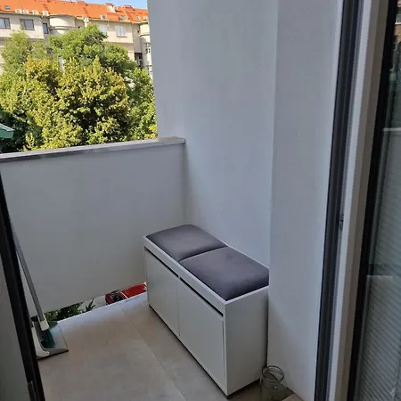 Apartamento Old Town - 2 Bedrooms, Self Check-in *