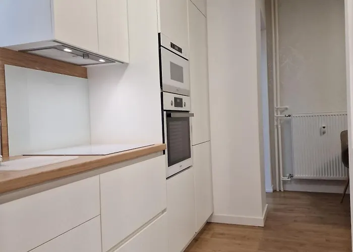 Old Town - 2 Bedrooms, Self Check-in Bratysława