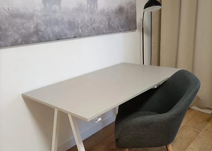 Old Town - 2 Bedrooms, Self Check-in * Bratislava