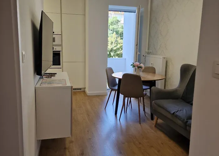 Апартаменты Old Town - 2 Bedrooms, Self Check-in Братислава