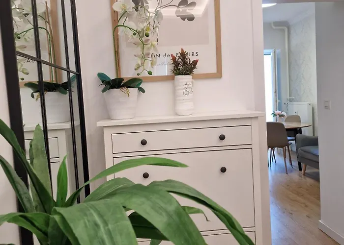 Old Town - 2 Bedrooms, Self Check-in Lägenhet