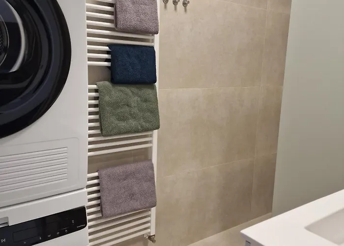 Lägenhet Old Town - 2 Bedrooms, Self Check-in Bratislava